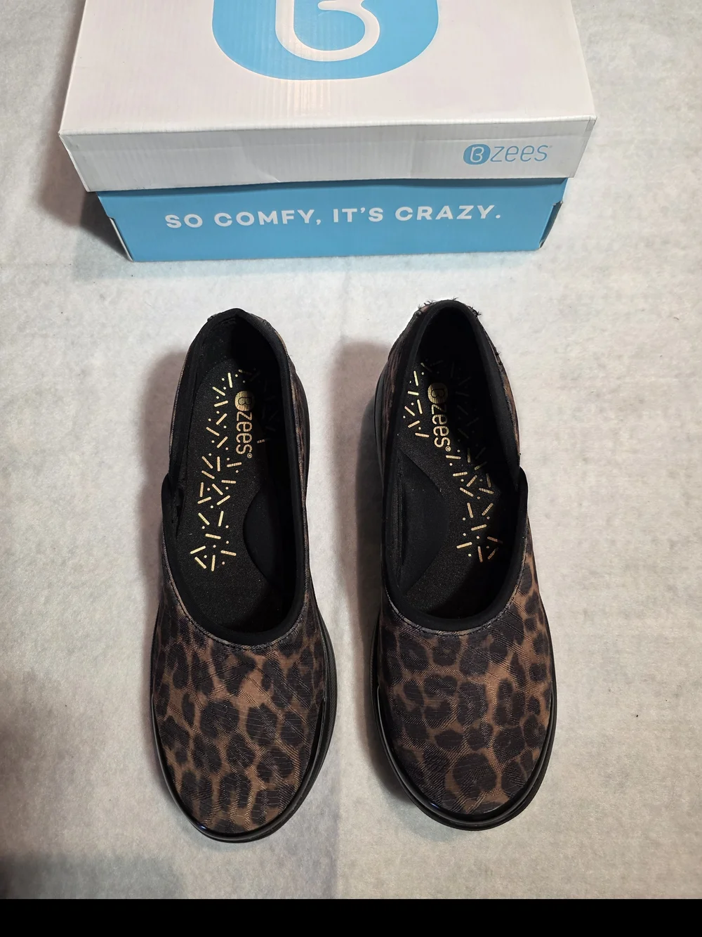 Bzees Women's Leopard Print Slip-On Flats - Brown/Black